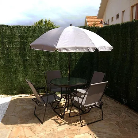 Bajo Con Jardin Costa Quebrada * 林克勒斯