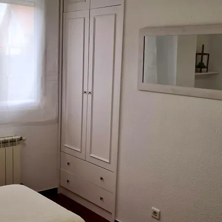 Bajo Con Jardin Costa Quebrada * Liencres