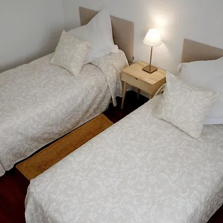 Bajo Con Jardin Costa Quebrada